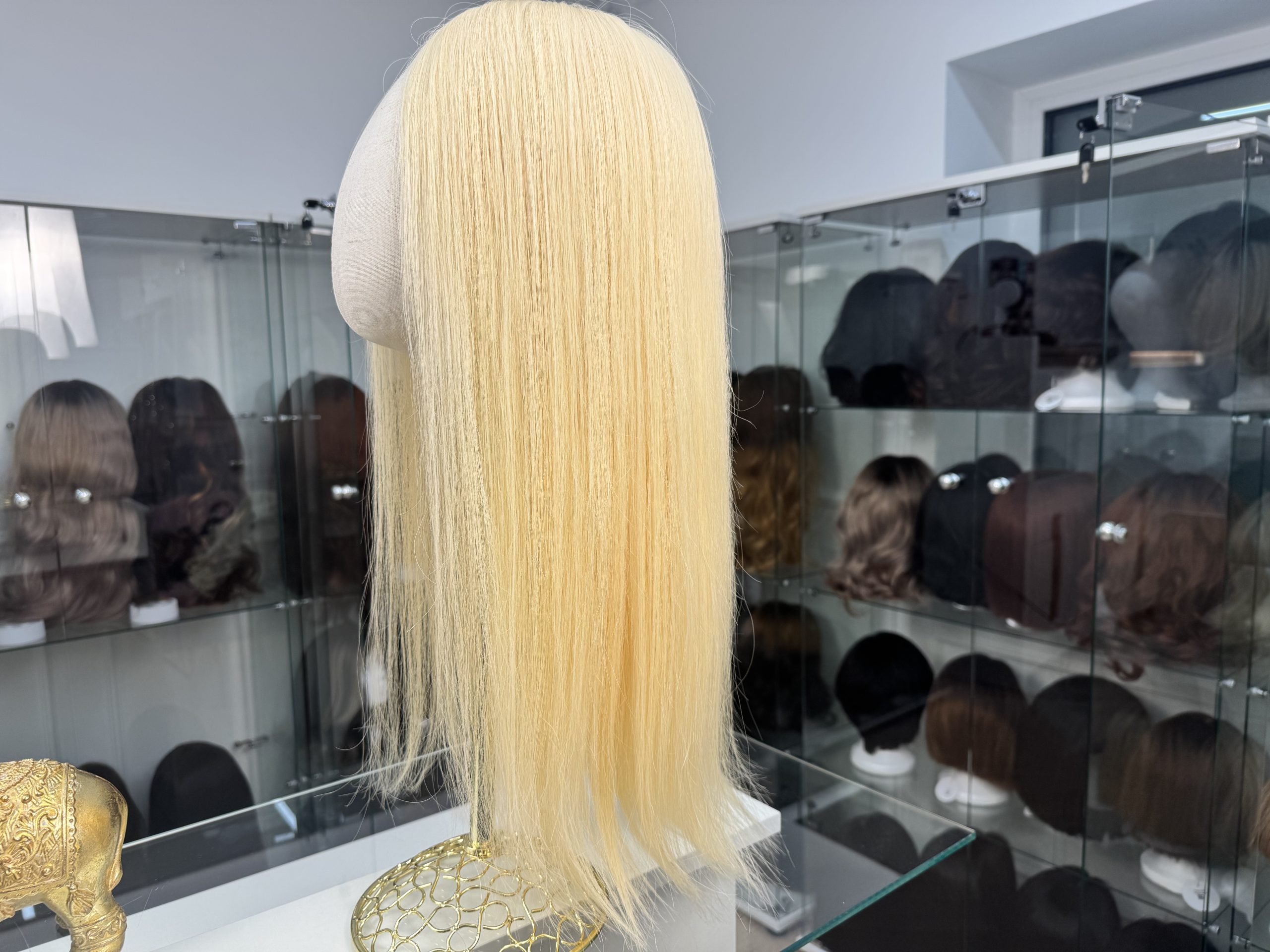 Długa peruka naturalna z kolekcji Lawenda  – słoneczny blond