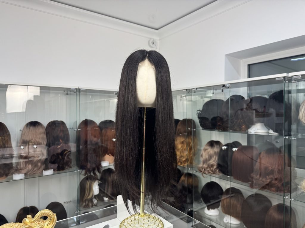 Naturalna peruka – głęboki czekoladowy brąz, pełna konstrukcja Lace