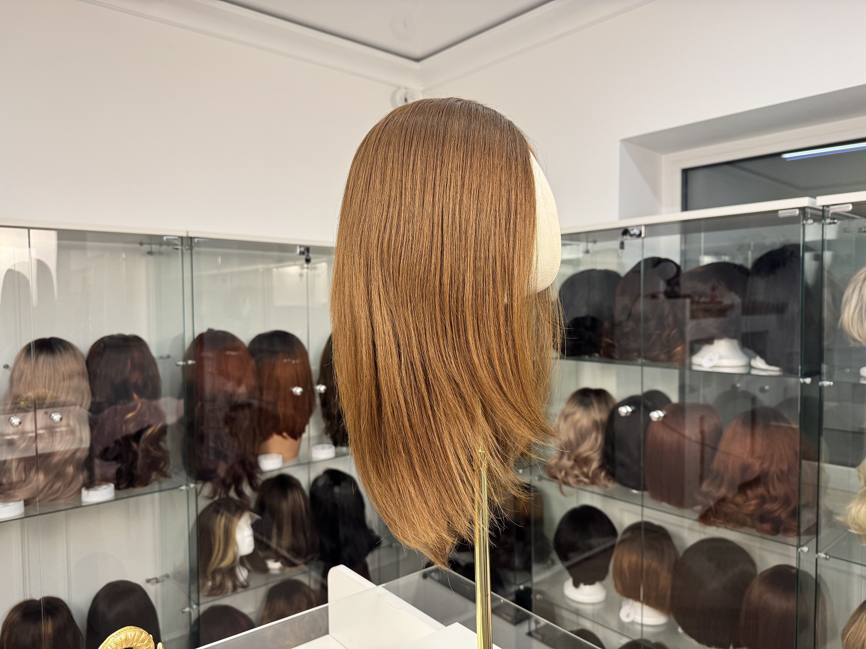 Naturalna peruka Jaśminowa – rudy brąz, Lace Front